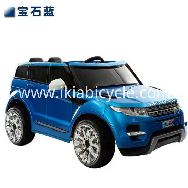 Blauwe kleur Kid Toy Ride op auto